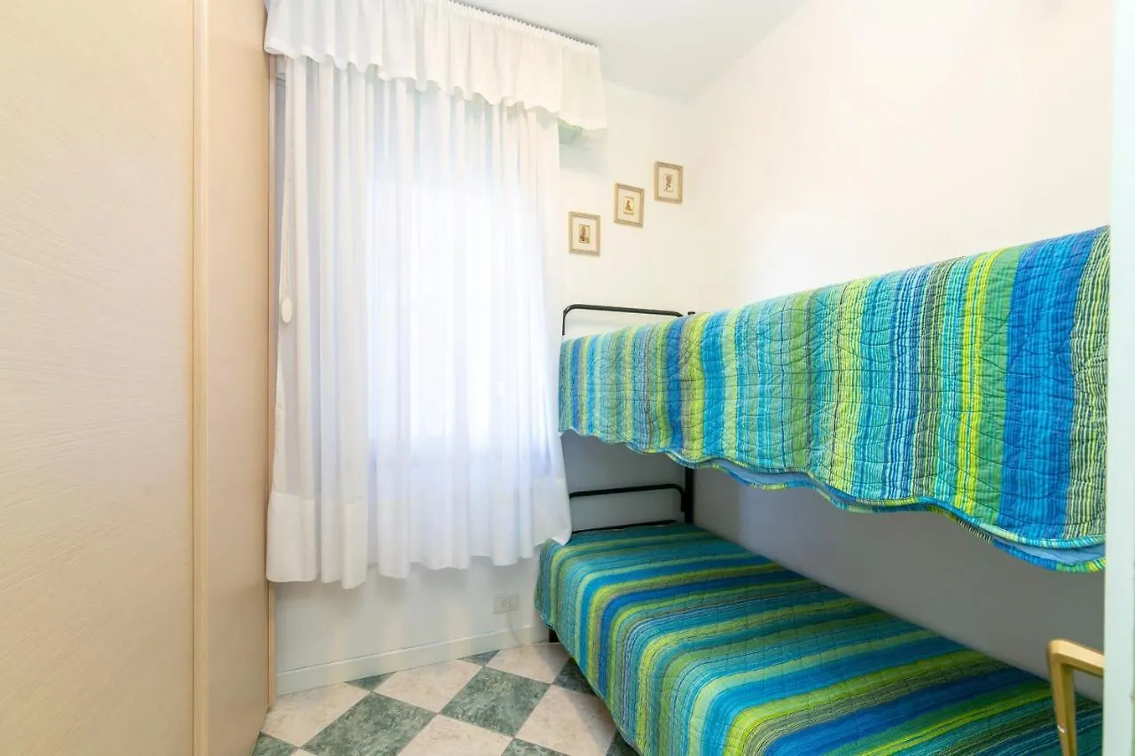 Residence Vera Cruz - Carraro Immobiliare Jesolo 0*, לידו די ג'סולו